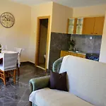 In Mit Privatem Parkplatz By Interhome * Vinišće